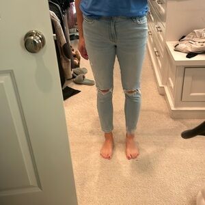 A&F The Super Skinny Ankle Mid Rise